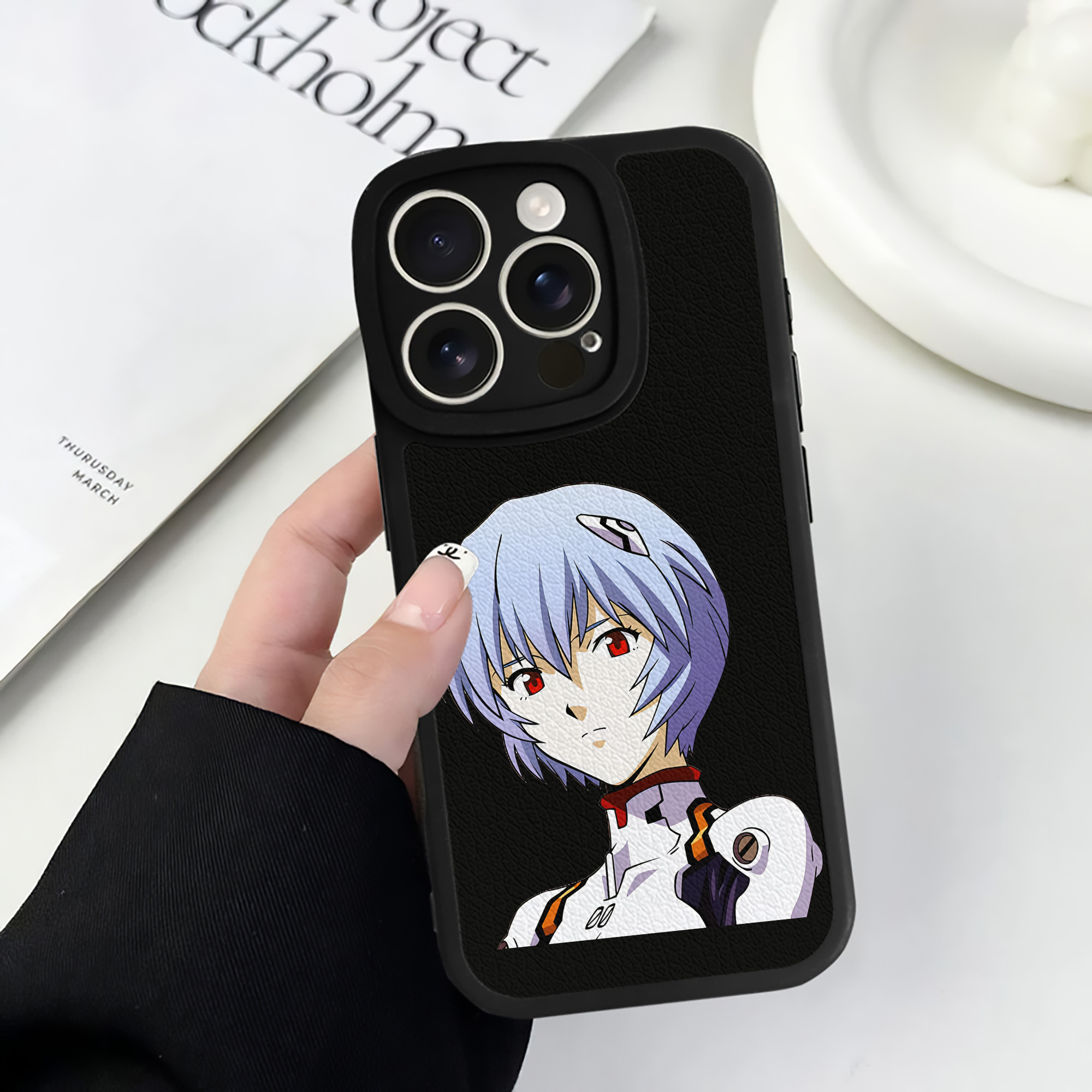 （画像用） EVA 新世紀エヴァンゲリオン 【iPhone 16シリーズ対応】シリコンスマホケース（レザー調） 材質：シリコン